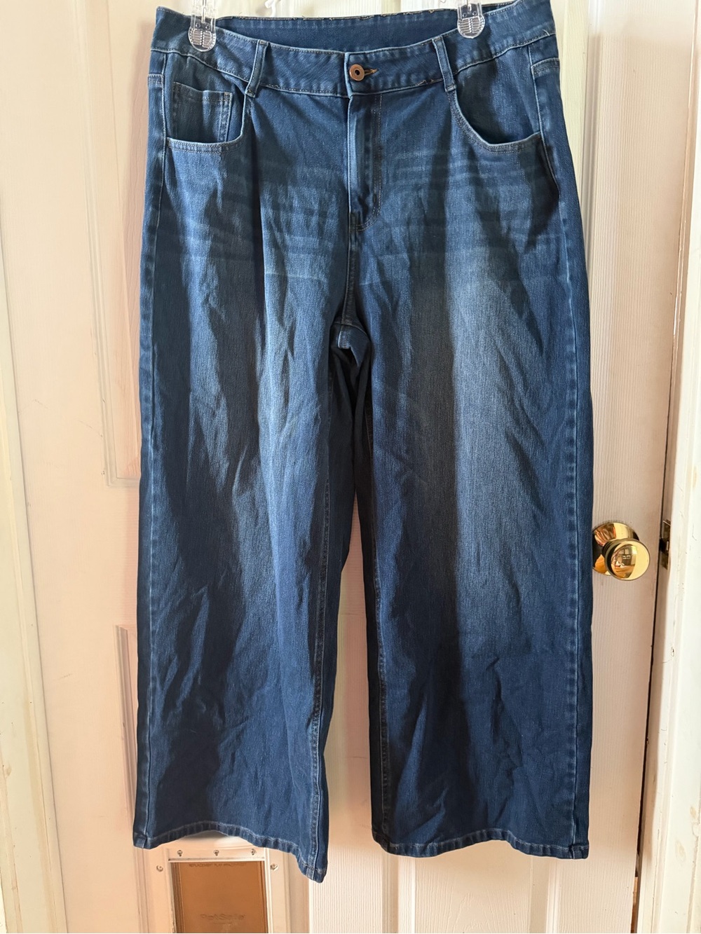 HALARA Straight Leg Jeans in Deep Blue Denim